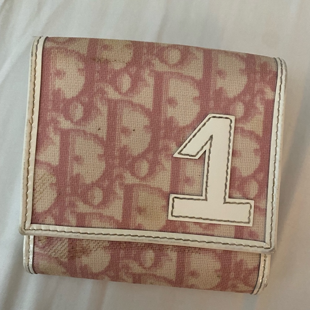 Dior wallet